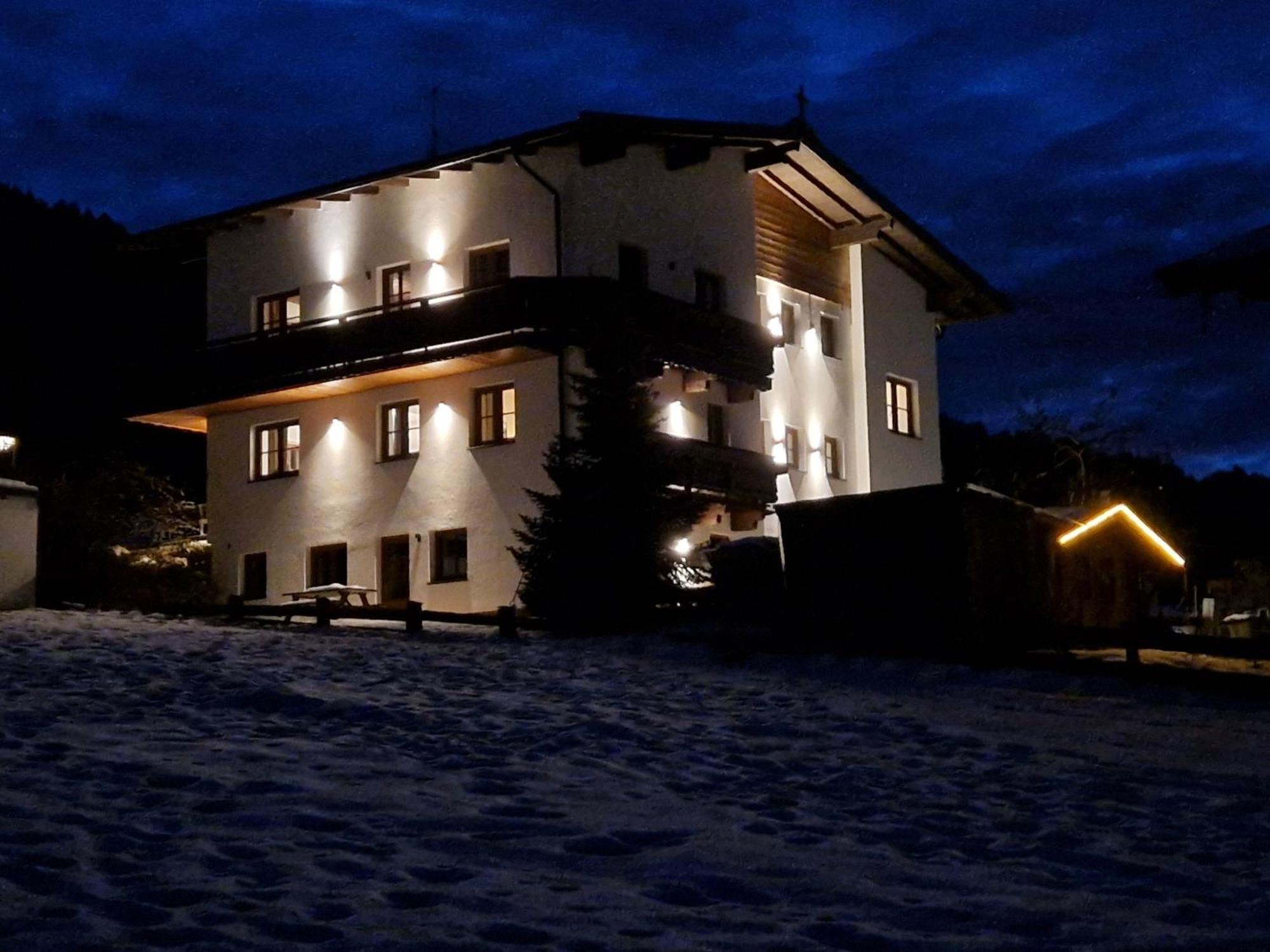 Nicky Apartments And Studios ニーデラウ エクステリア 写真